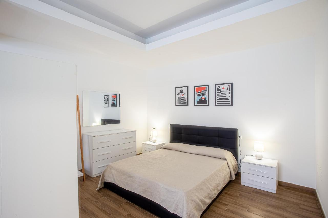Ichnos Loft 55 Apartment Olbia Bagian luar foto